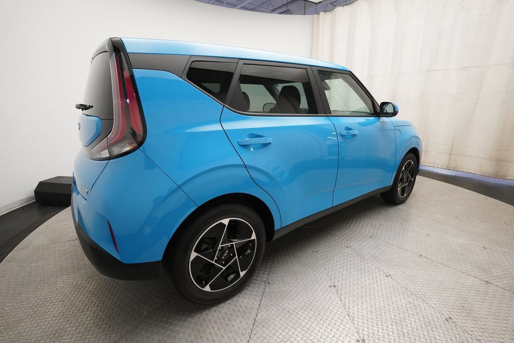Used 2024 Kia Soul EX FWD image 35