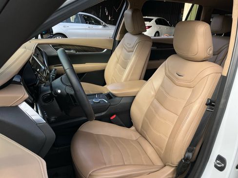 Used 2023 Cadillac XT6 Premium Luxury w/ Platinum Package image 19