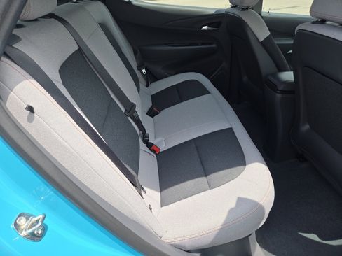 Used 2020 Chevrolet Bolt LT FWD image 18