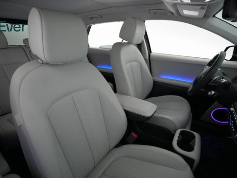 Used 2024 Hyundai Ioniq 5 Limited image 8