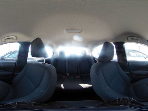 Used 2023 Toyota Corolla LE image 40