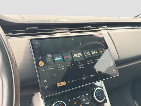 Used 2023 Land Rover Range Rover Long Wheelbase SE AWD/4WD image 15