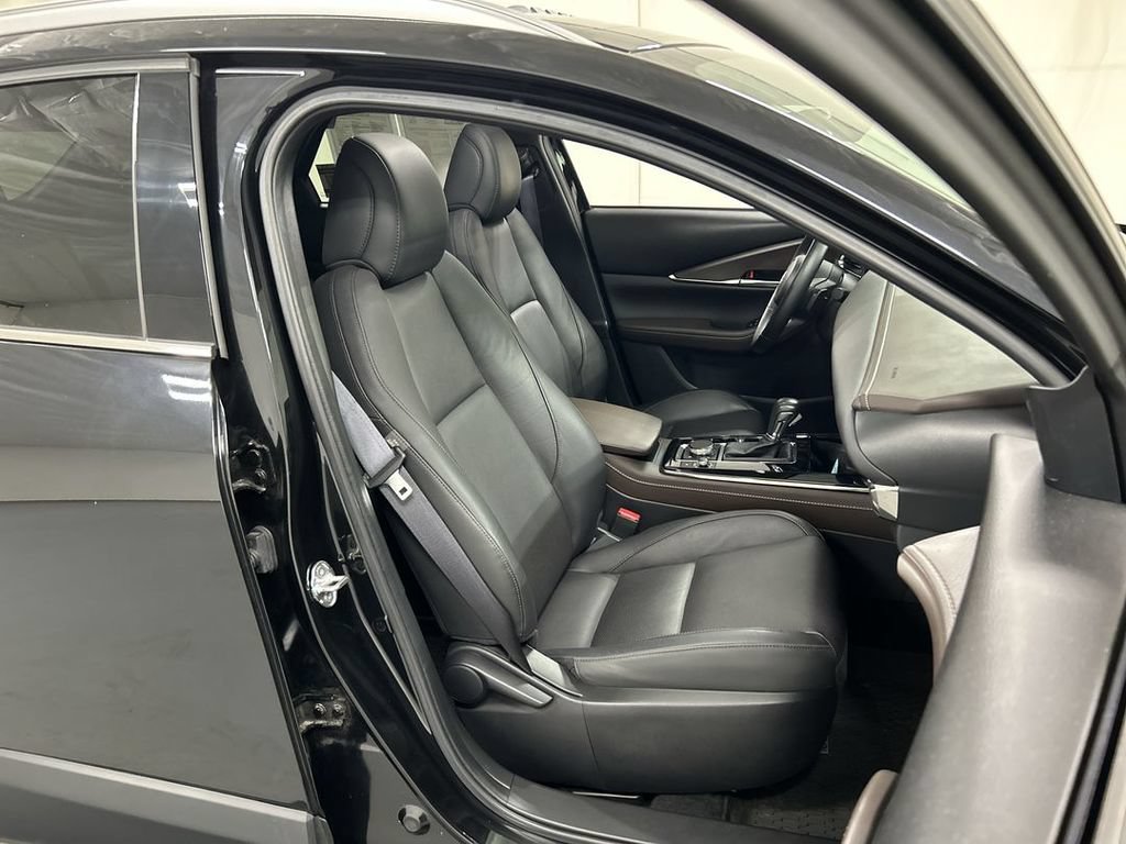 Certified 2024 MAZDA CX-30 AWD 2.5 S w/ Premium Package image 23