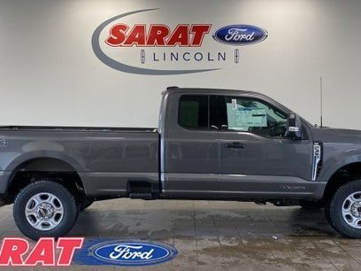 New 2025 Ford F350 XLT w/ FX4 Off-Road Package