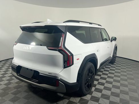 New 2026 Kia EV9 GT-Line AWD/4WD image 3