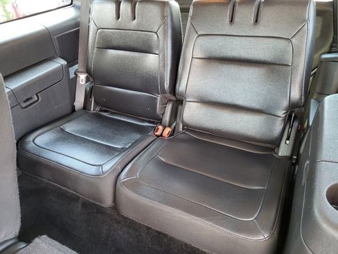 Used 2018 Ford Flex Limited image 17