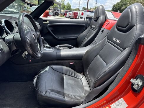 Used 2008 Pontiac Solstice GXP w/ Premium Package image 9