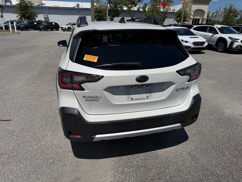 Used 2024 Subaru Outback Limited AWD/4WD image 6