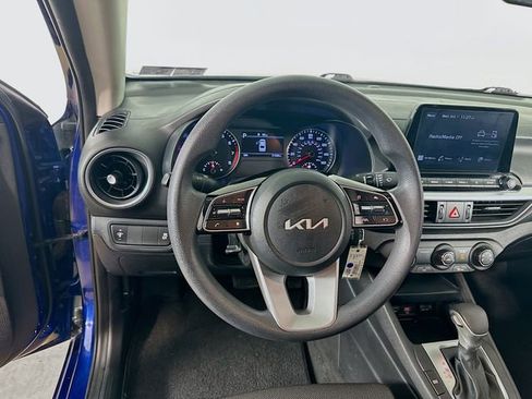 Used 2023 Kia Forte LXS image 21