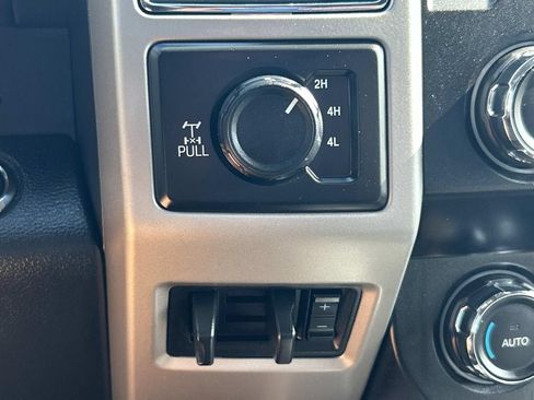 Used 2020 Ford F250 Lariat w/ Lariat Ultimate Package AWD/4WD image 37