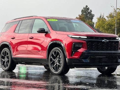 Certified 2024 Chevrolet Traverse RS w/ LPO, Floor Liner Package image 2