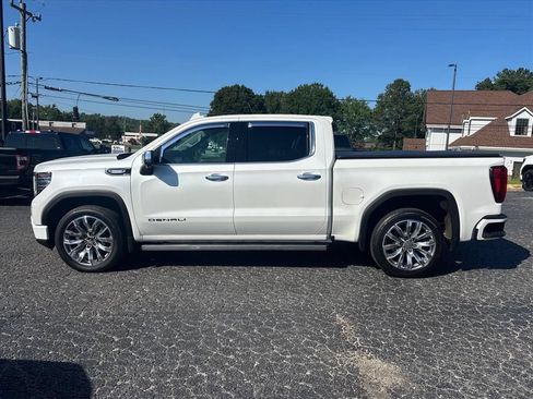 Used 2024 GMC Sierra 1500 Denali w/ Denali Reserve Package AWD/4WD image 4