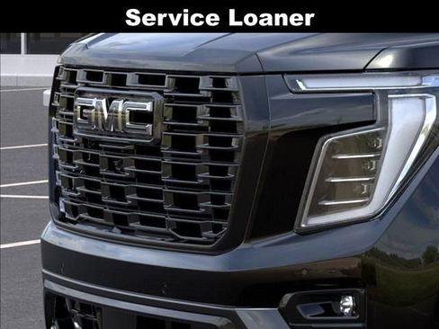 New 2026 GMC Yukon Denali Ultimate AWD/4WD image 13