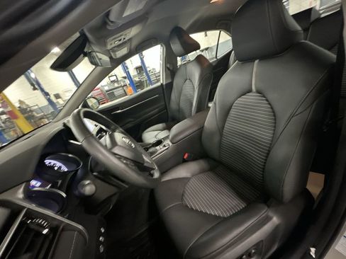 Used 2024 Toyota Camry SE w/ Cold Weather Package image 15