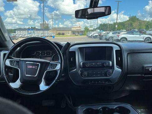 Used 2017 GMC Sierra 2500 SLE AWD/4WD image 13