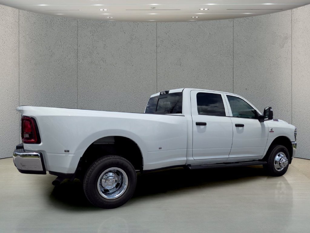 New 2026 RAM 3500 Tradesman AWD/4WD image 3