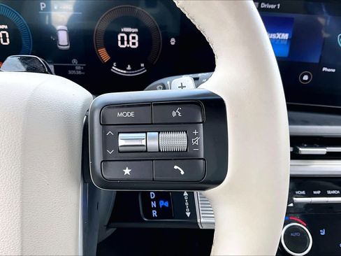 Certified 2024 Hyundai Santa Fe SEL FWD image 23
