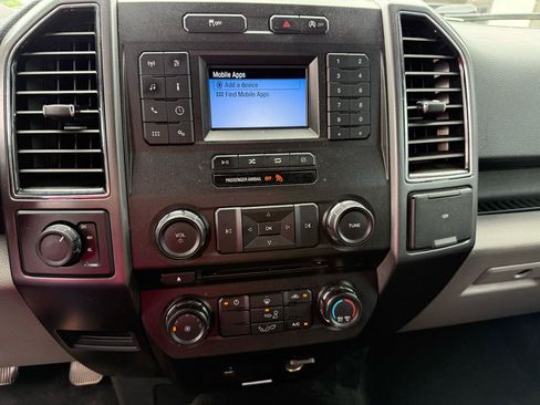 Used 2018 Ford F150 XLT AWD/4WD image 11