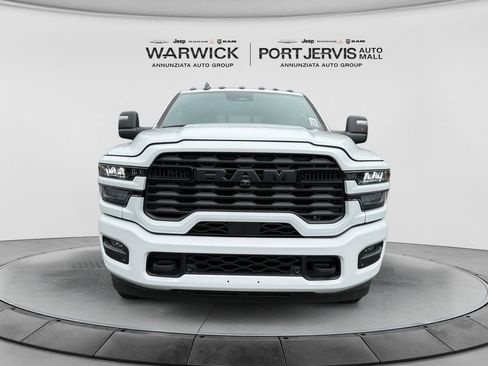 Used 2026 RAM 3500 Big Horn AWD/4WD image 8