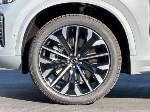 New 2026 Volvo XC90 T8 Ultra w/ Protection Package Premier AWD/4WD image 26
