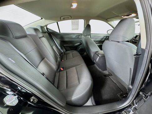 Used 2024 Nissan Altima 2.5 S image 28