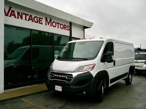 Used 2023 RAM ProMaster 2500 w/ Driver Convenience Group FWD image 1