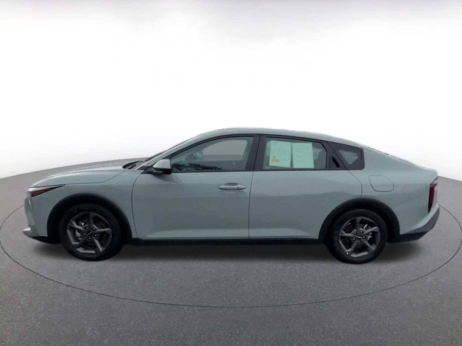 Used 2026 Kia K4 FWD image 8