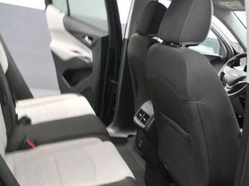 Used 2022 Chevrolet Equinox LT FWD image 17