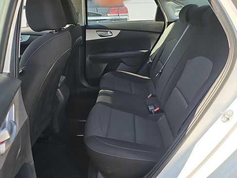 Used 2023 Kia Forte LXS w/ LXS Technology Package FWD image 16
