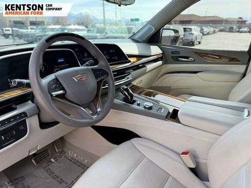 Used 2024 Cadillac Escalade Sport Platinum w/ LPO, ONYX Package image 42