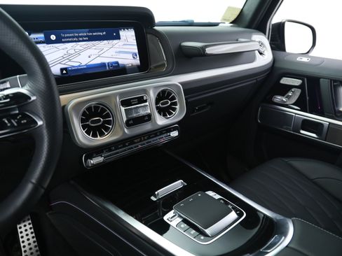 Used 2025 Mercedes-Benz G 550 image 33