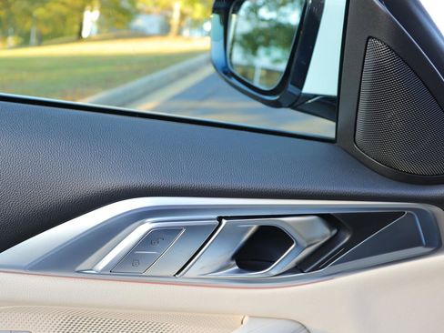 Used 2025 BMW 430i Coupe w/ Convenience Package image 21