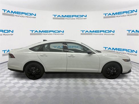 New 2025 Honda Accord SE image 6