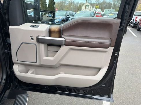 Used 2019 Ford F350 Limited AWD/4WD image 11