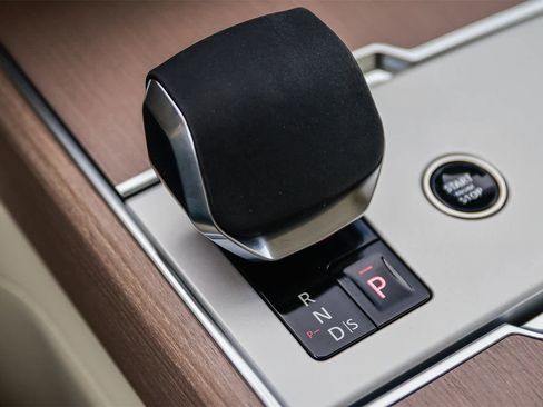 New 2026 Land Rover Range Rover SE image 24