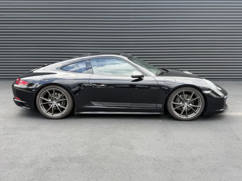 Certified 2019 Porsche 911 Carrera T RWD image 8