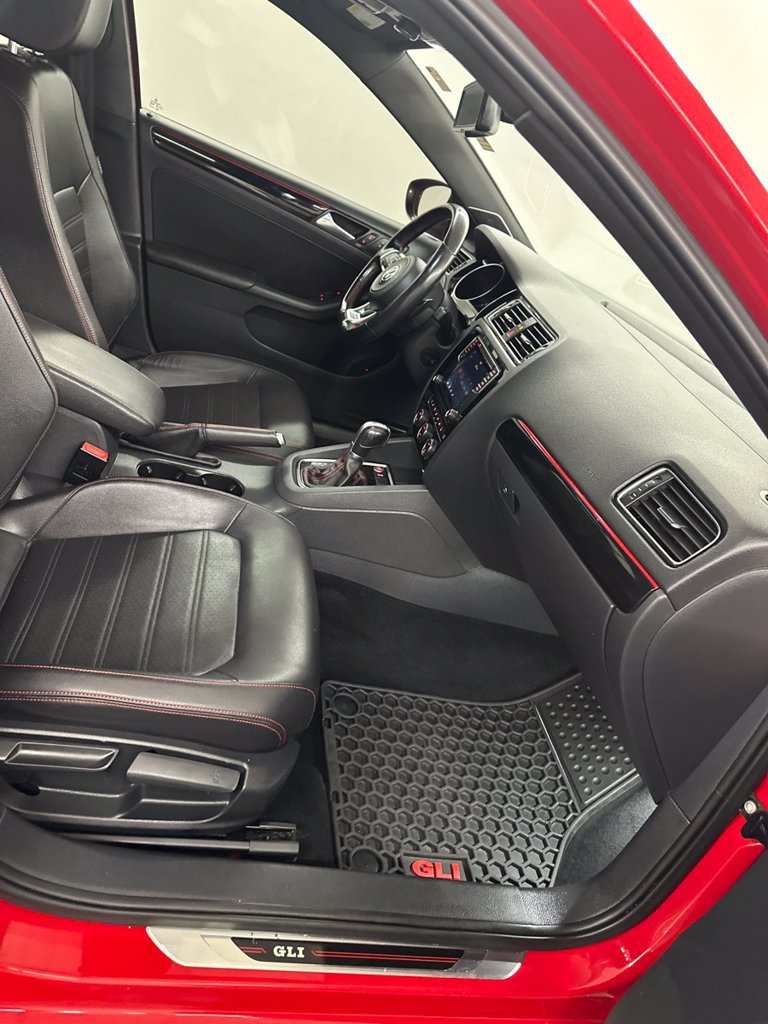 Used 2016 Volkswagen Jetta GLI SEL FWD image 31