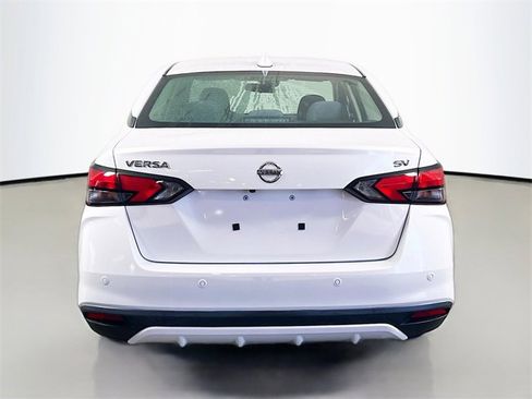 Used 2021 Nissan Versa SV image 22