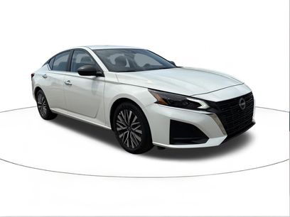 Used 2025 Nissan Altima 2.5 SV
