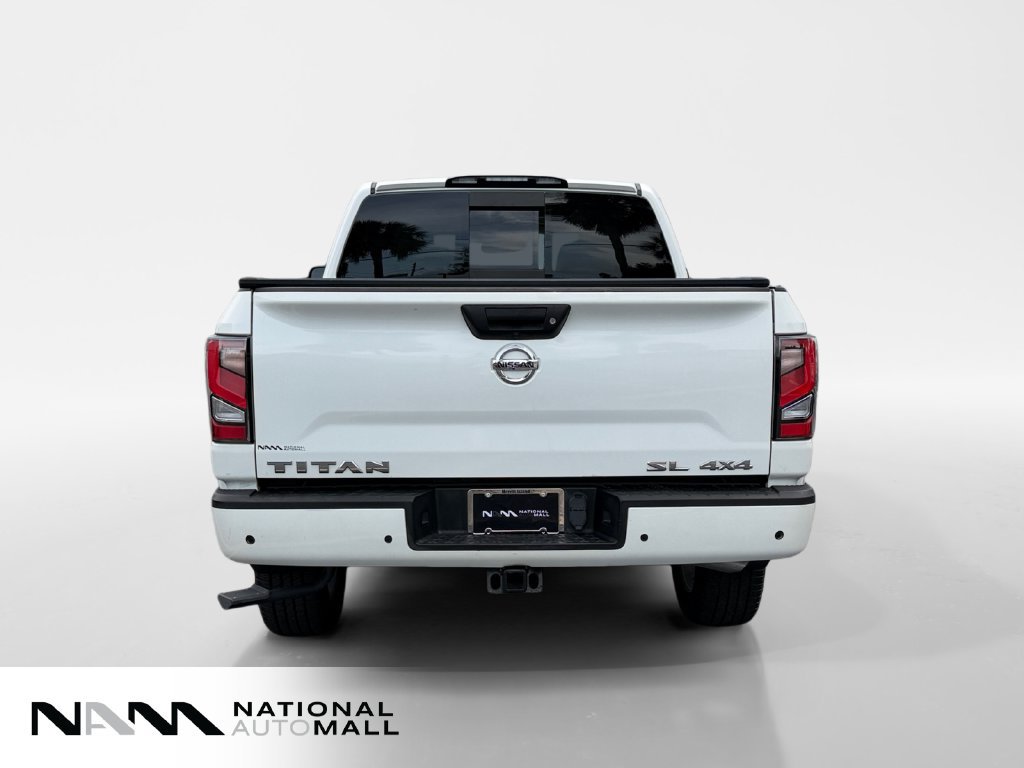 Used 2021 Nissan Titan SL w/ Moonroof Package AWD/4WD image 4