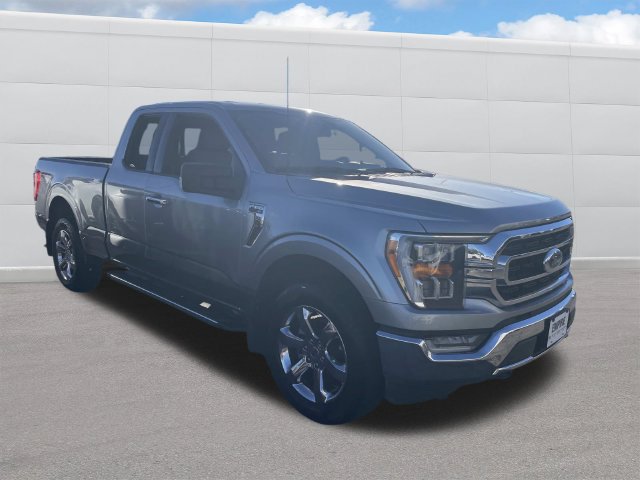 Used 2023 Ford F150 XLT w/ Equipment Group 302A High AWD/4WD image 9