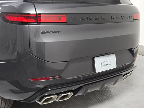 New 2026 Land Rover Range Rover Sport Dynamic SE AWD/4WD image 7