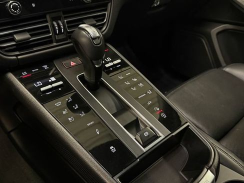 Certified 2023 Porsche Macan S AWD/4WD image 26