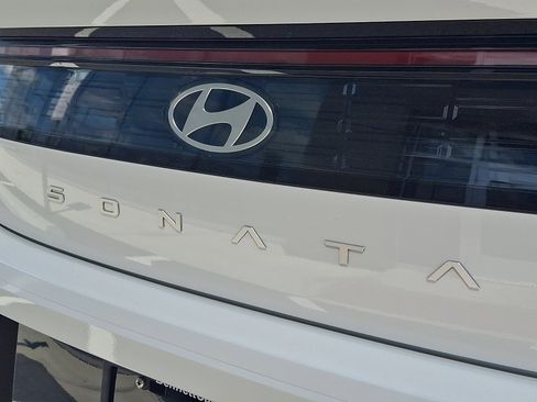Used 2025 Hyundai Sonata SEL FWD image 29