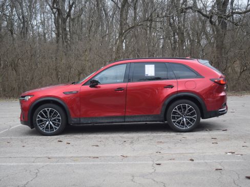 Used 2025 MAZDA CX-70 Plug-In Hybrid w/ Premium Pkg image 24