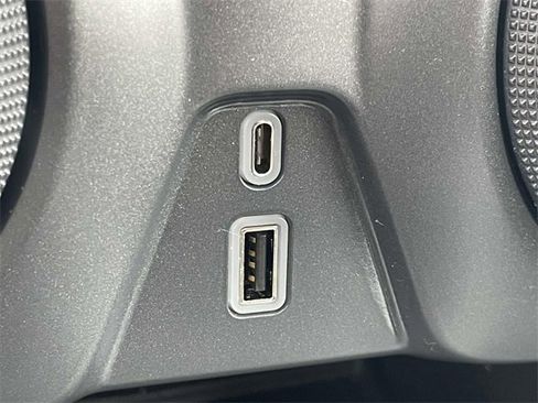 Used 2022 Chevrolet Blazer LT image 19