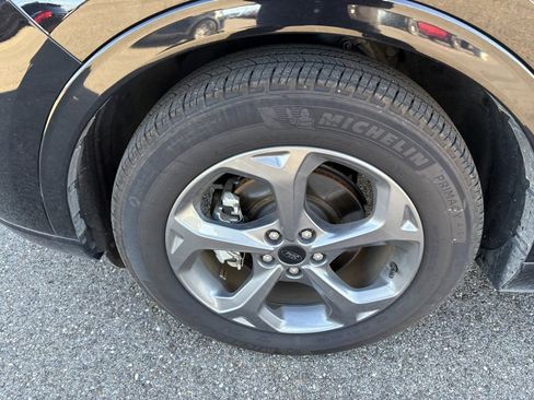 Used 2024 Ford Escape ST-Line image 11