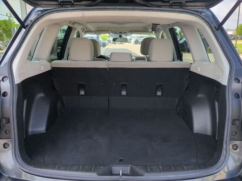 Used 2018 Subaru Forester 2.5i Premium AWD/4WD image 33