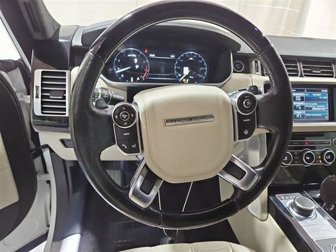 Used 2015 Land Rover Range Rover HSE image 9