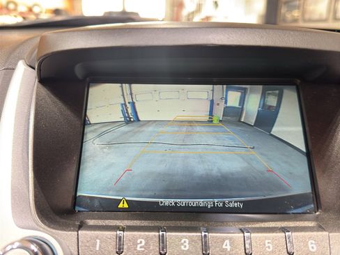 Used 2017 Chevrolet Equinox LT w/ Convenience Package image 27